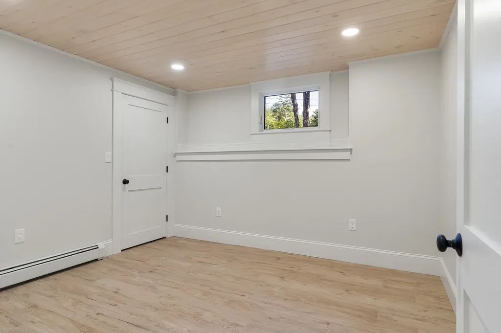 862 W Neck Road Nobleboro ME 04555