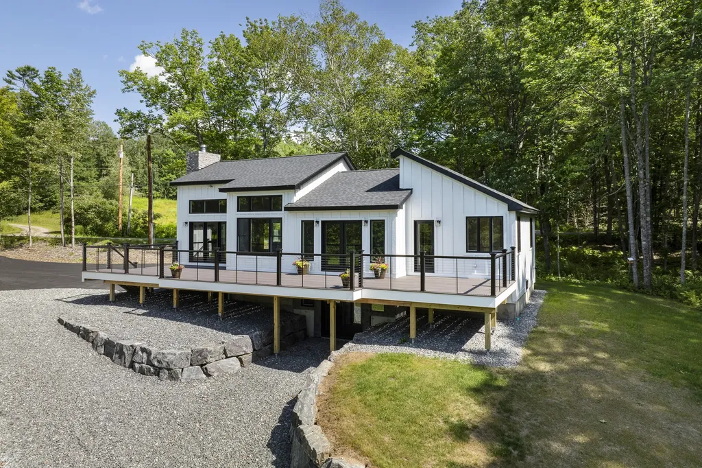 862 W Neck Road Nobleboro ME 04555