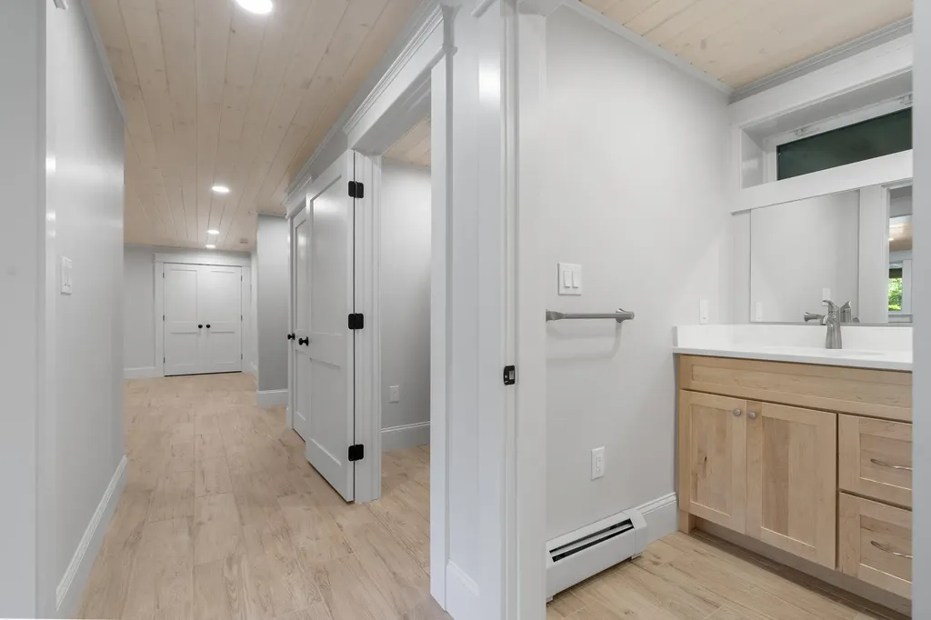 862 W Neck Road Nobleboro ME 04555