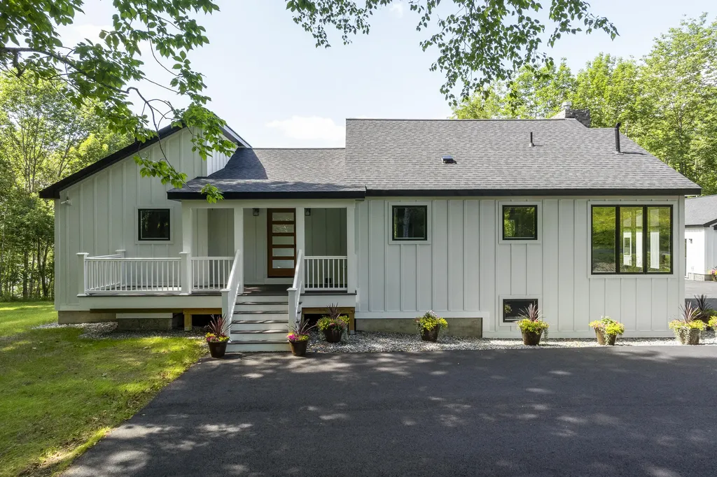 862 W Neck Road Nobleboro ME 04555