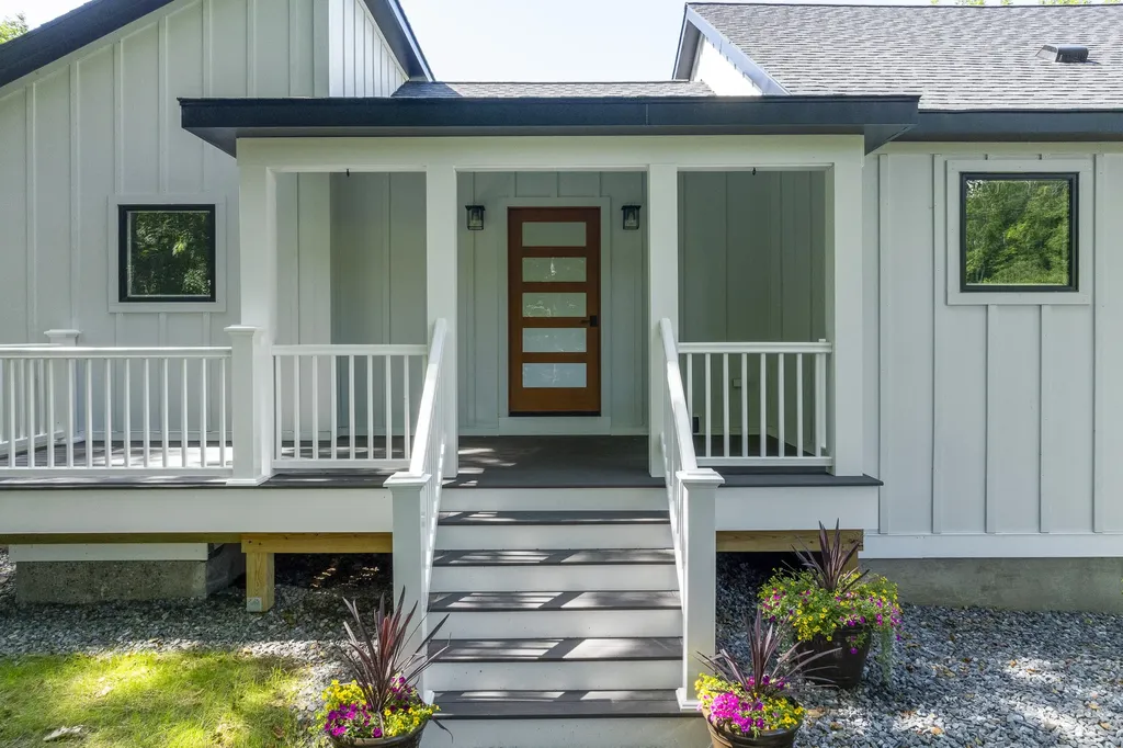 862 W Neck Road Nobleboro ME 04555