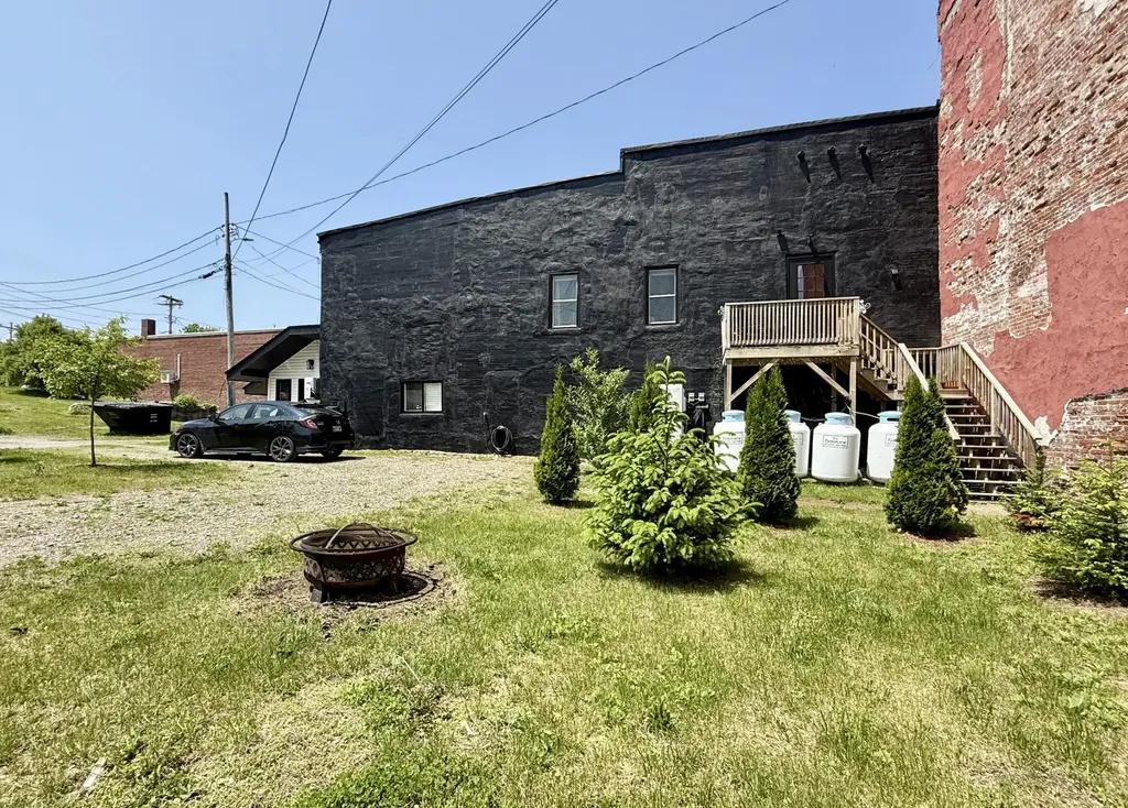 339 Main Street Calais ME 04619