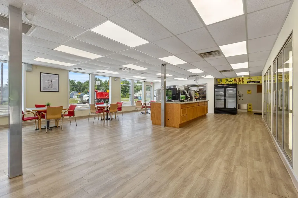 21 Buxton Road Saco ME 04072