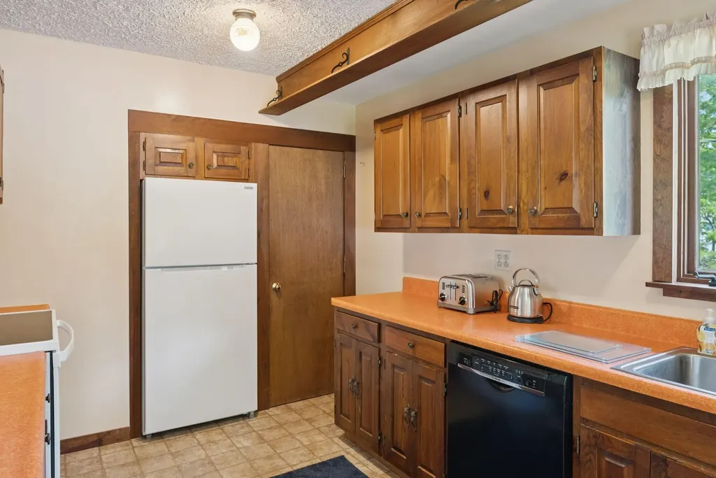 33 Houghton Pond Road West Bath ME 04530