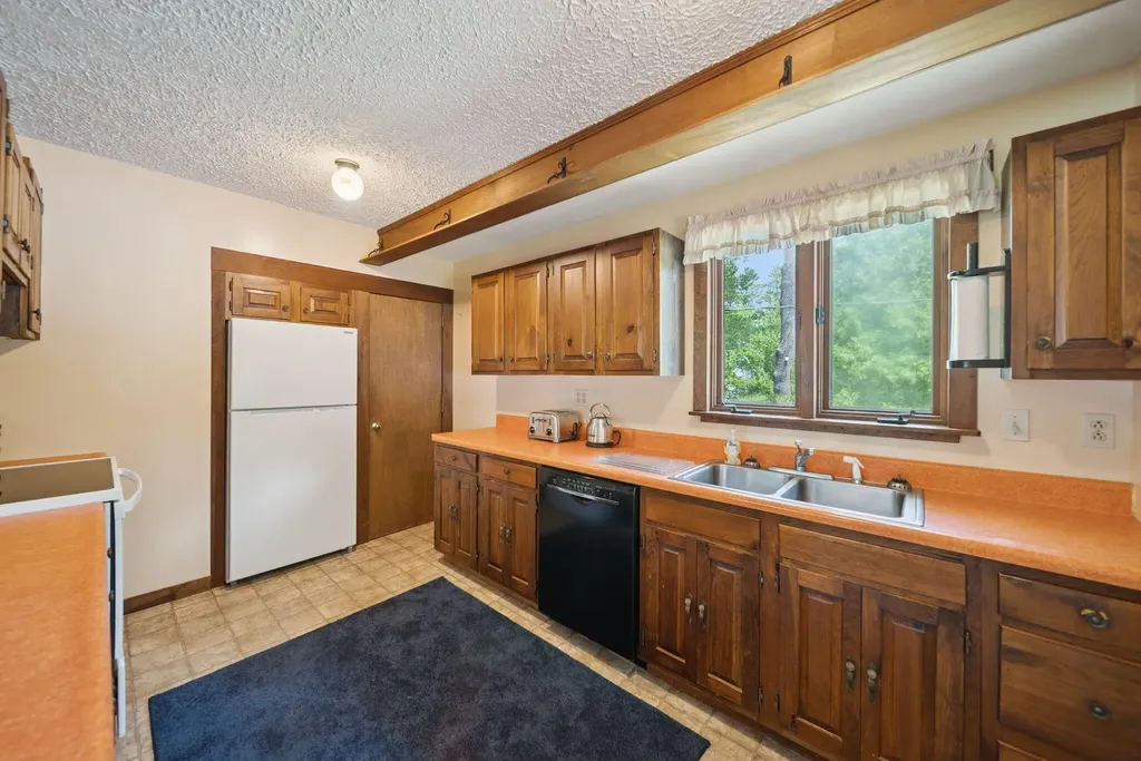 33 Houghton Pond Road West Bath ME 04530