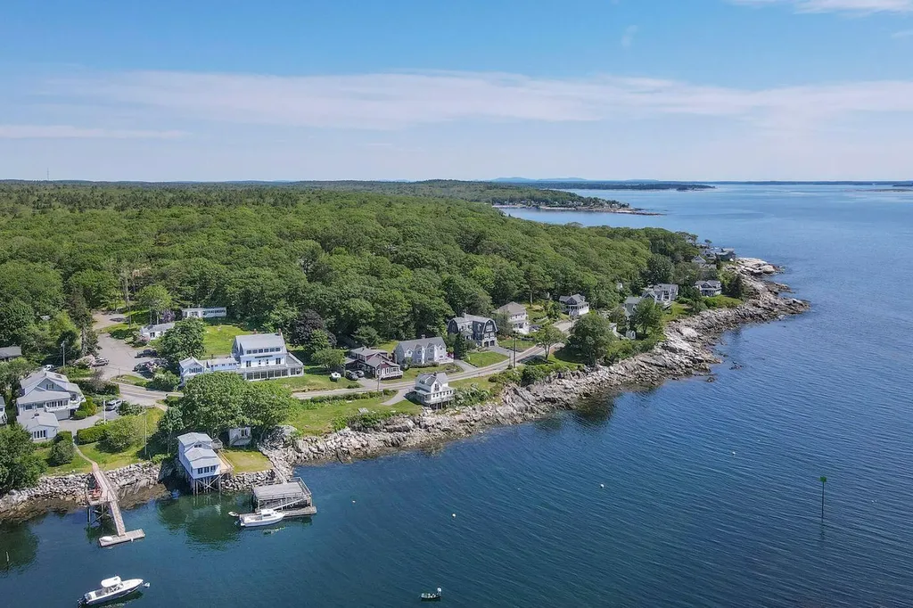 146 State Route 32 Bristol ME 04554
