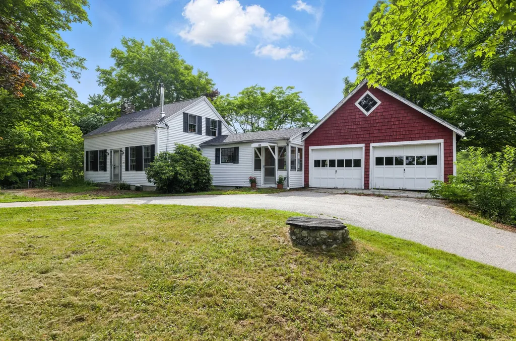210 N North Pownal Road New Gloucester ME 04260