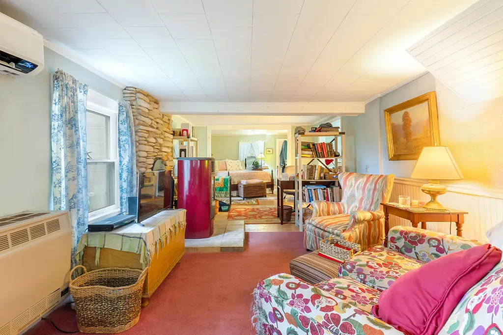 131 River Road Newcastle ME 04553
