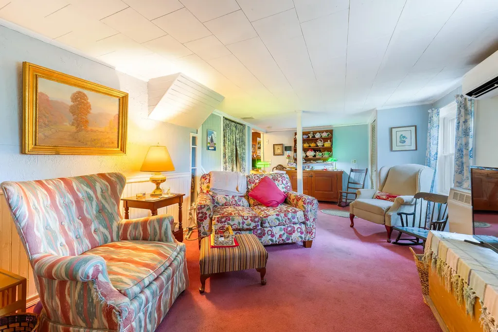 131 River Road Newcastle ME 04553
