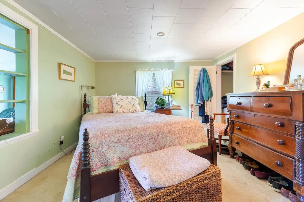 131 River Road Newcastle ME 04553