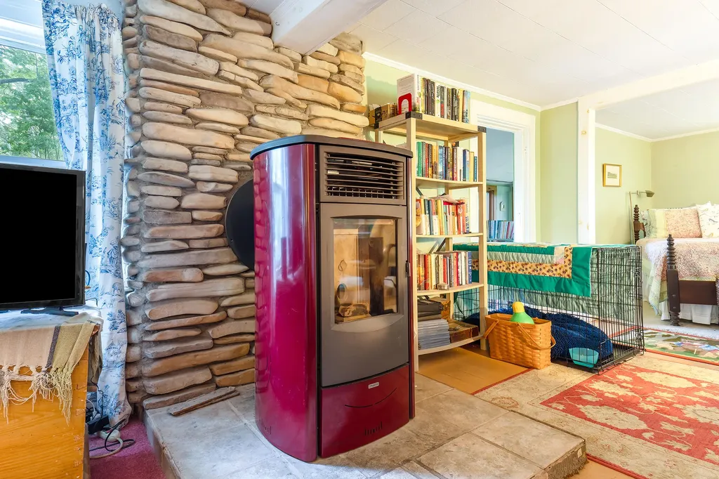 131 River Road Newcastle ME 04553