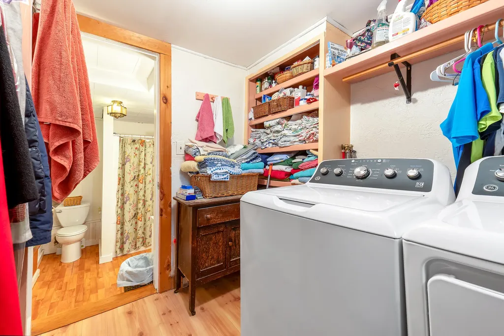 131 River Road Newcastle ME 04553