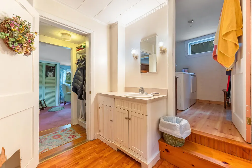 131 River Road Newcastle ME 04553