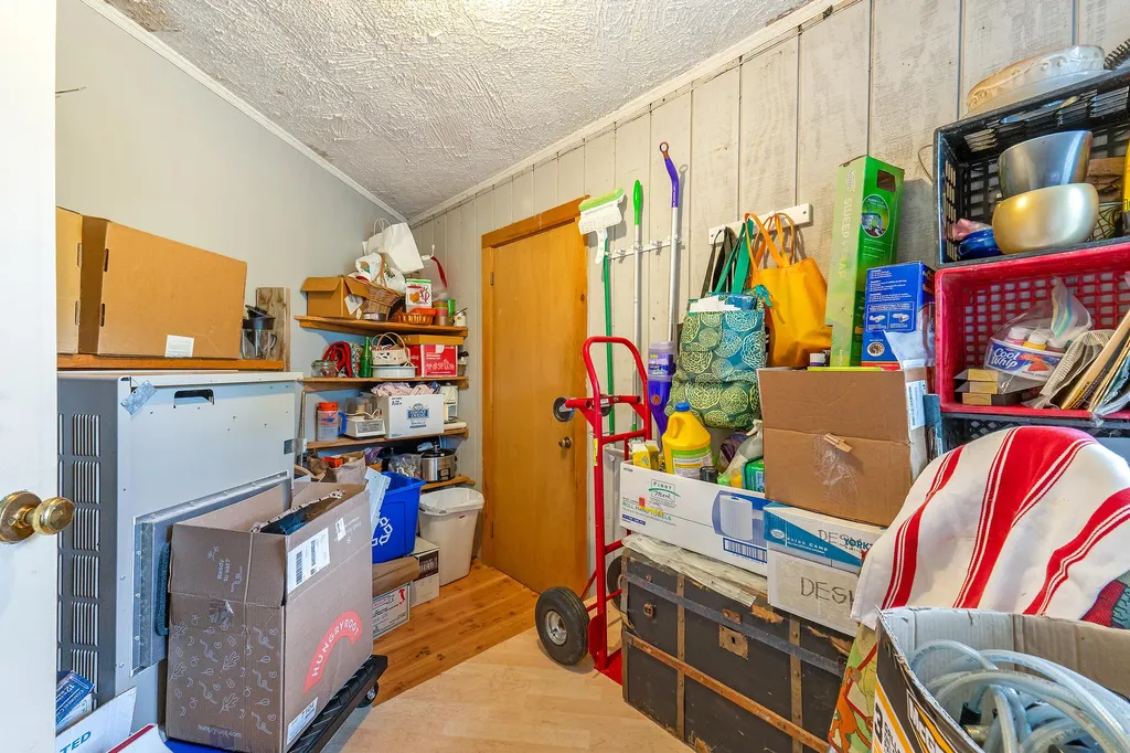131 River Road Newcastle ME 04553
