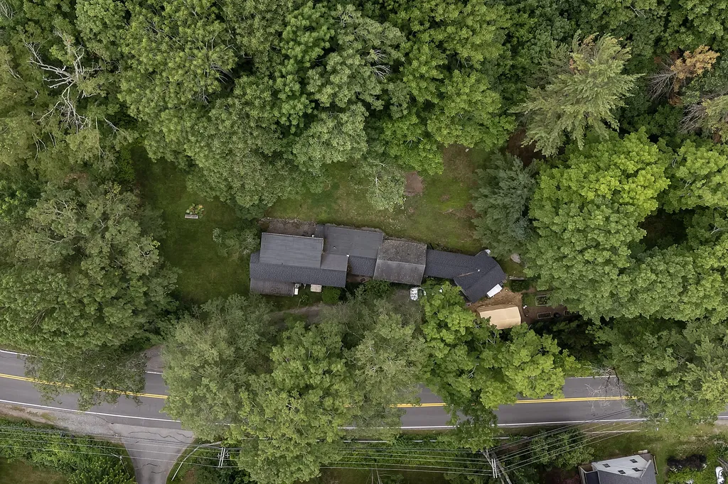 131 River Road Newcastle ME 04553
