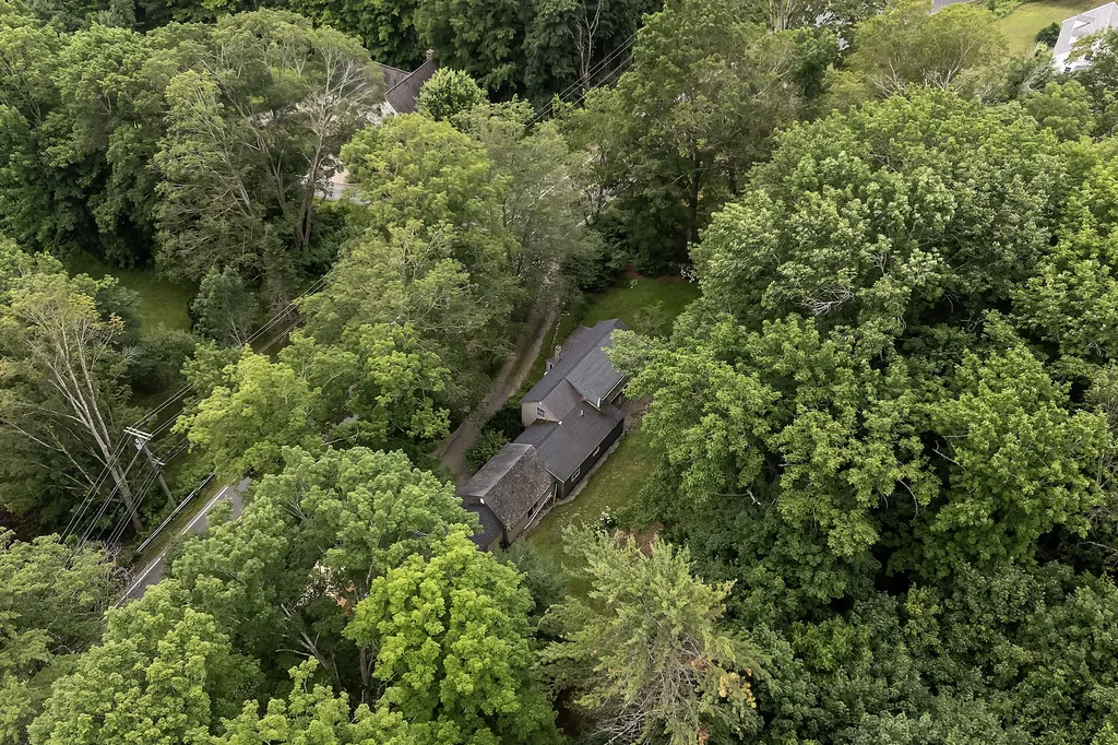 131 River Road Newcastle ME 04553