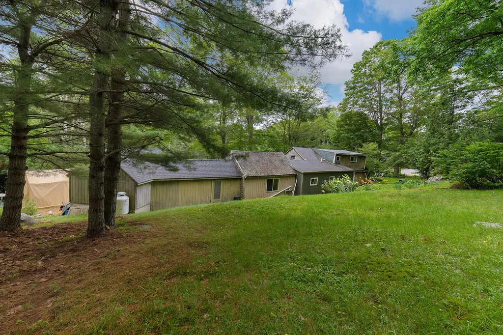 131 River Road Newcastle ME 04553