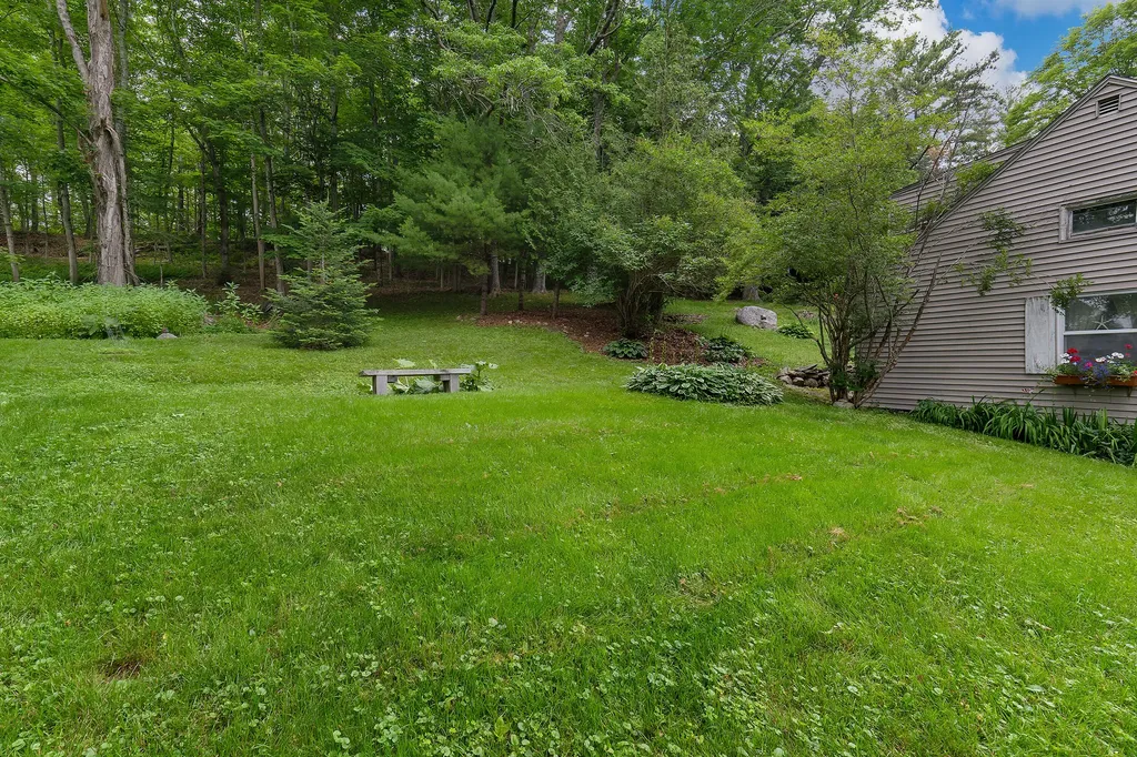 131 River Road Newcastle ME 04553