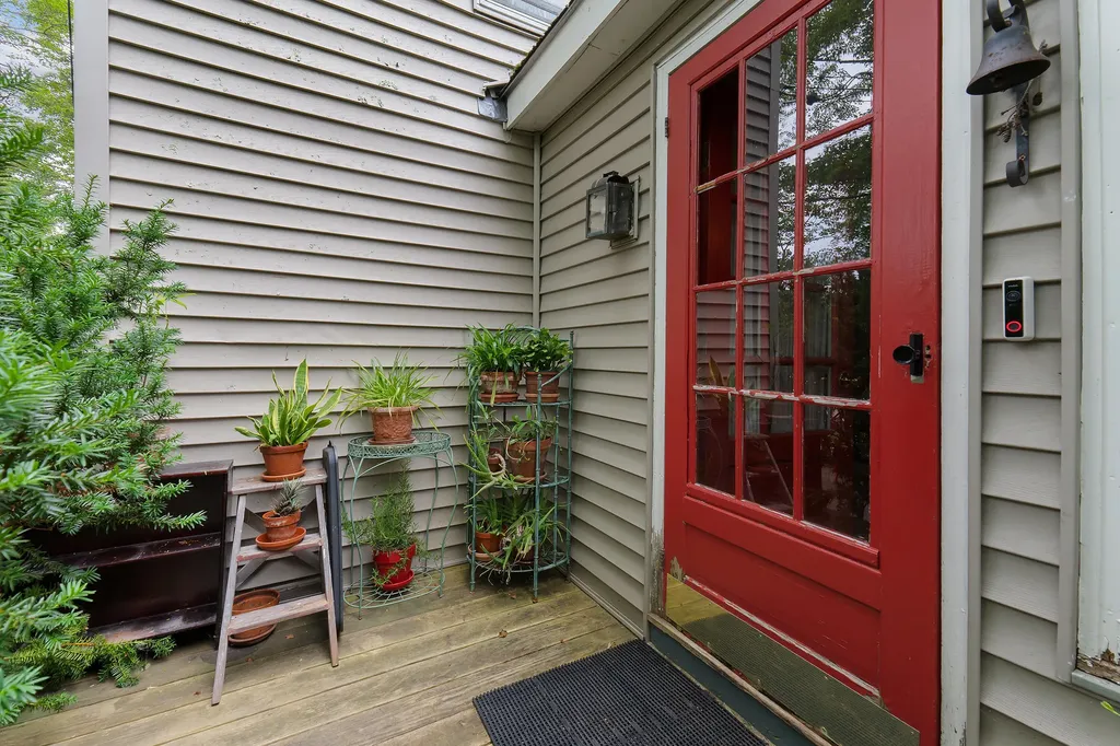 131 River Road Newcastle ME 04553