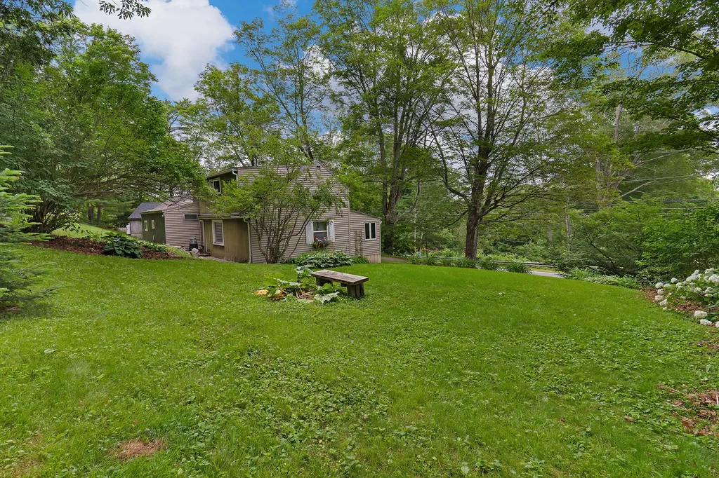 131 River Road Newcastle ME 04553
