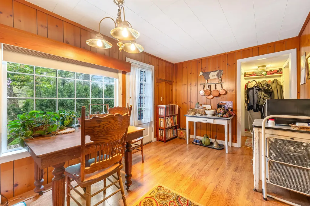 131 River Road Newcastle ME 04553