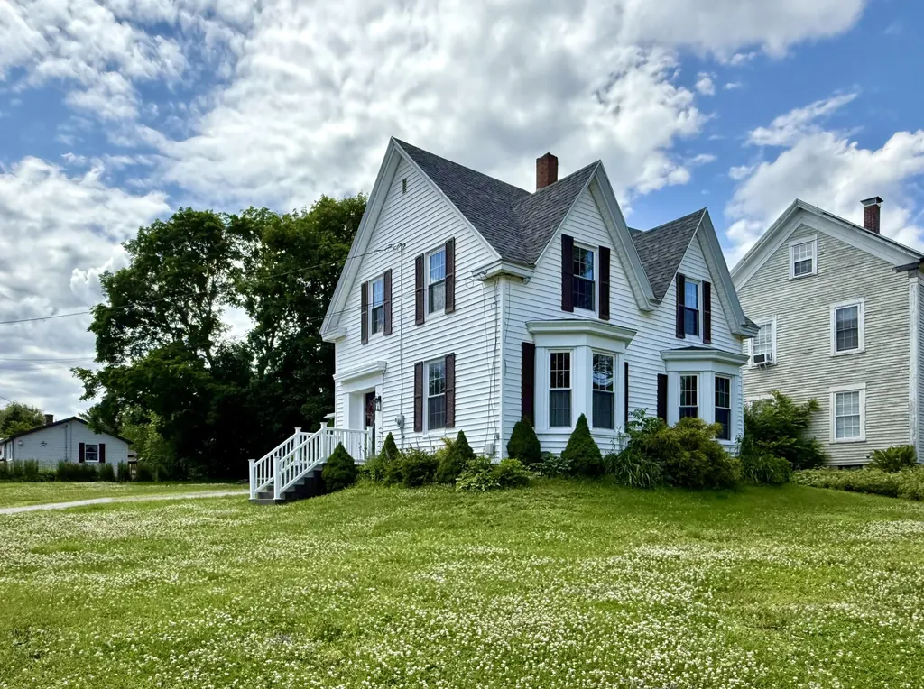 89 Washington Street Calais ME 04619