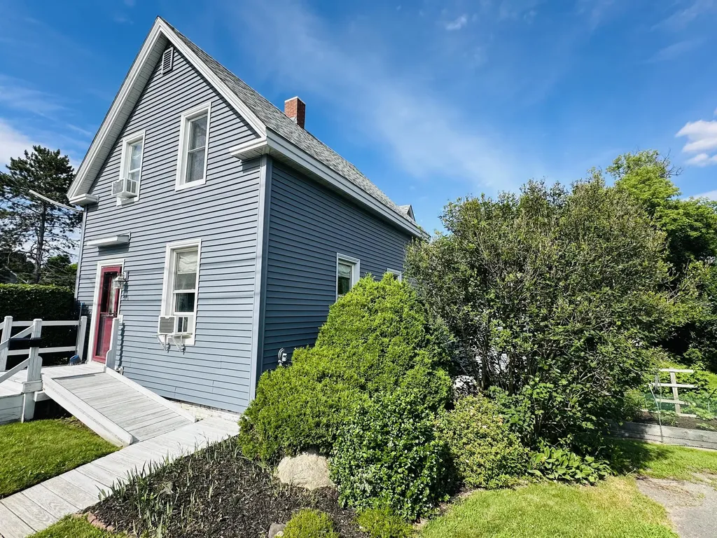 516 Main Street Old Town ME 04468
