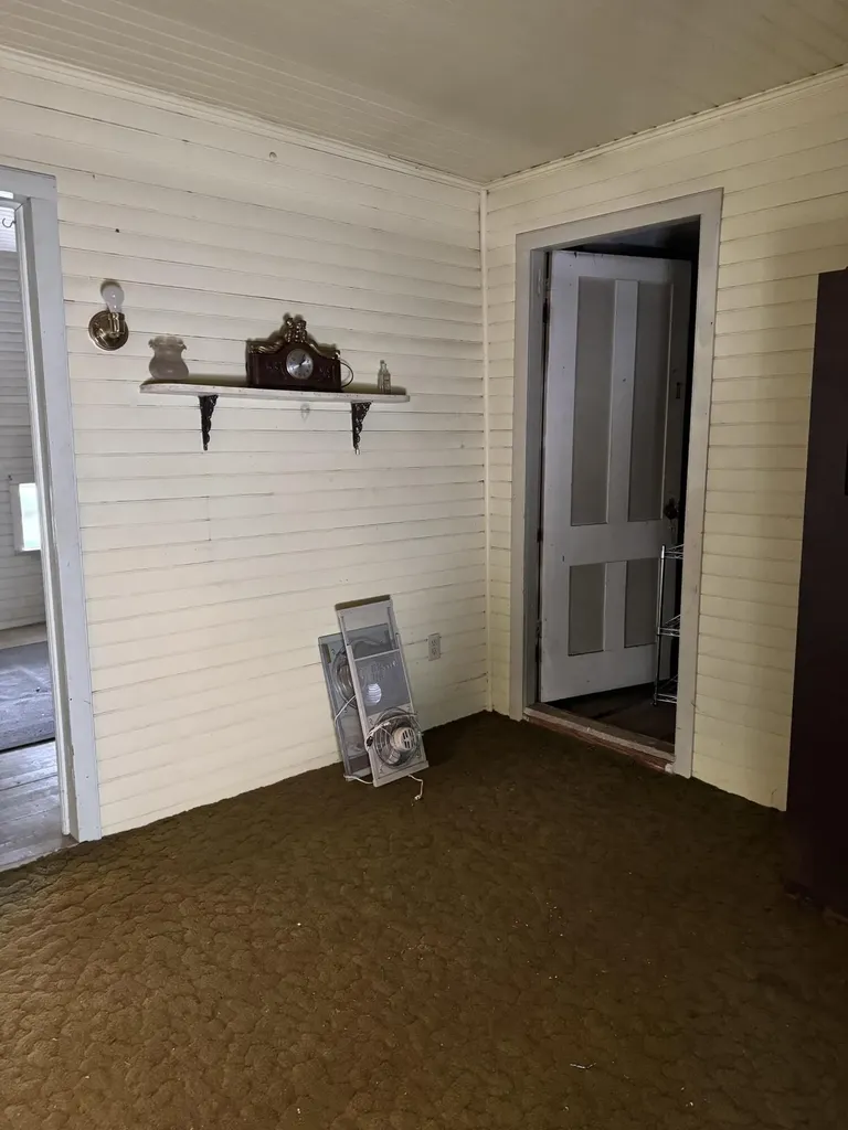 48 Calderwood Road Washington ME 04574