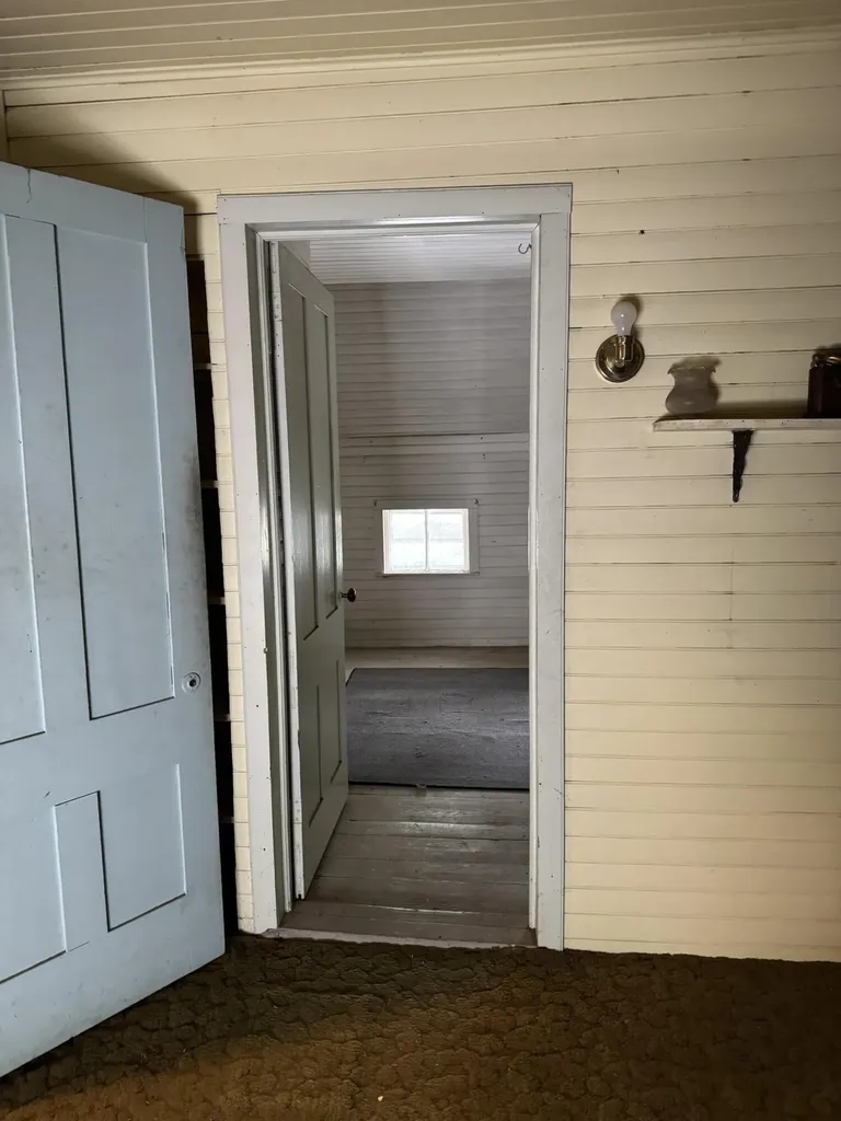 48 Calderwood Road Washington ME 04574