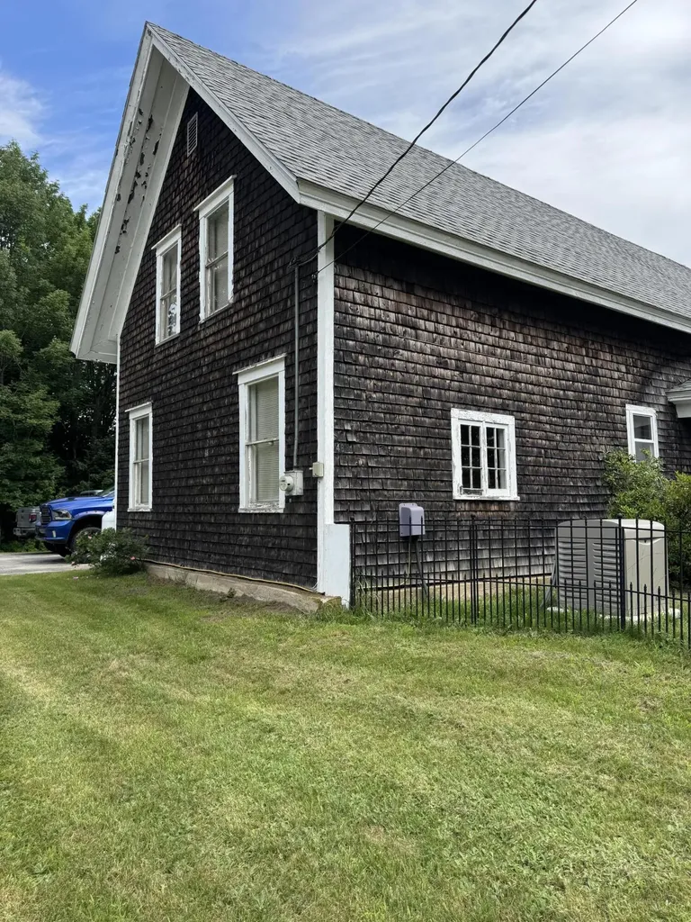 48 Calderwood Road Washington ME 04574