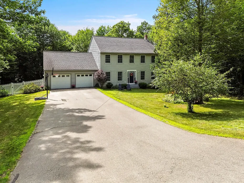 174 Mayflower Heights Drive Oakland ME 04963