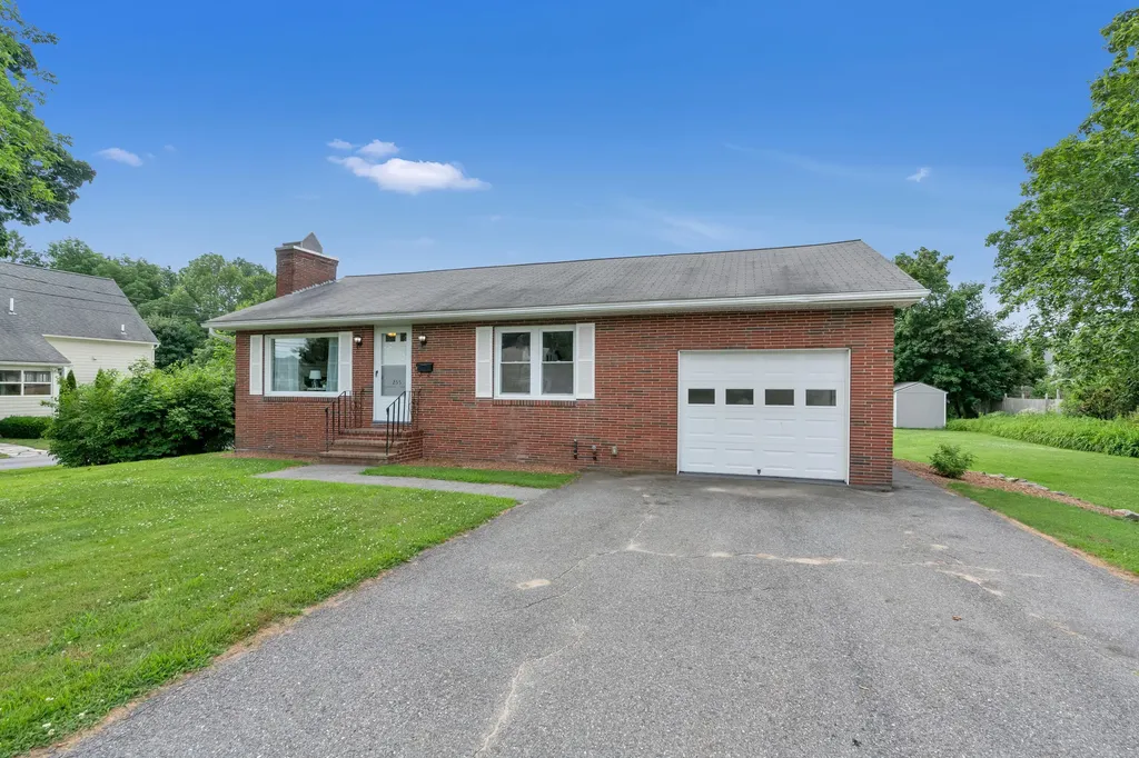 255 Main Street Gorham ME 04038