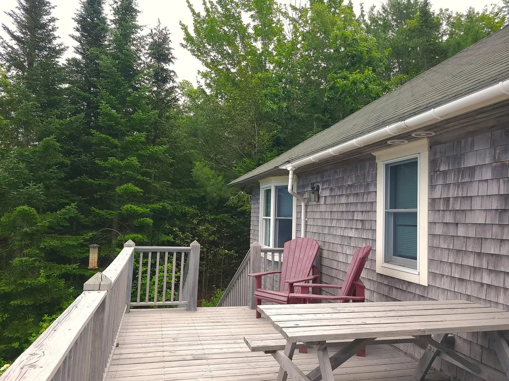 6 Percys Pocket Road Northport ME 04849