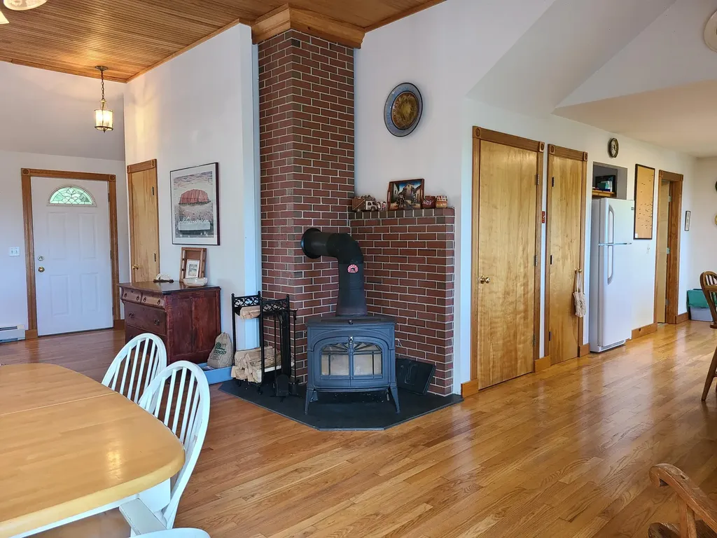 6 Percys Pocket Road Northport ME 04849