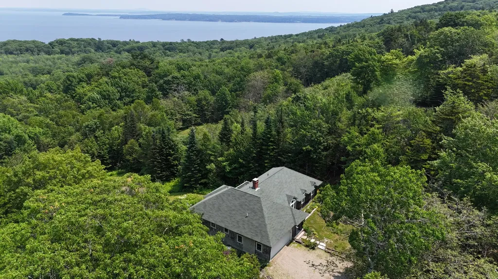 6 Percys Pocket Road Northport ME 04849