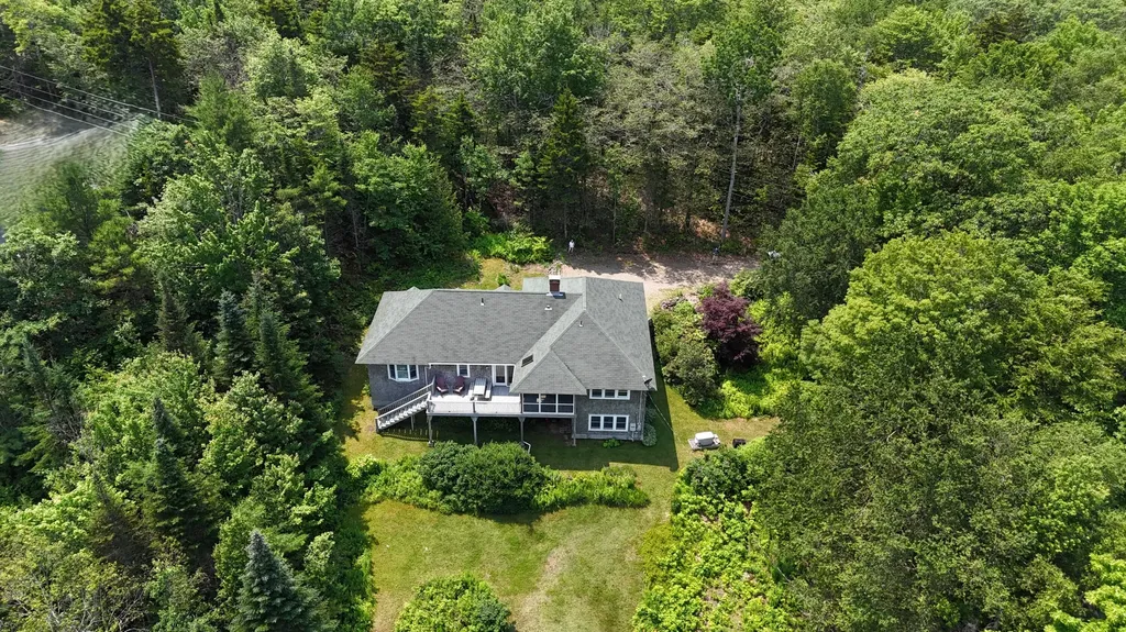 6 Percys Pocket Road Northport ME 04849