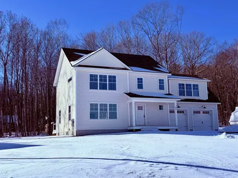 47 Woodbrey Lane Standish ME 04084