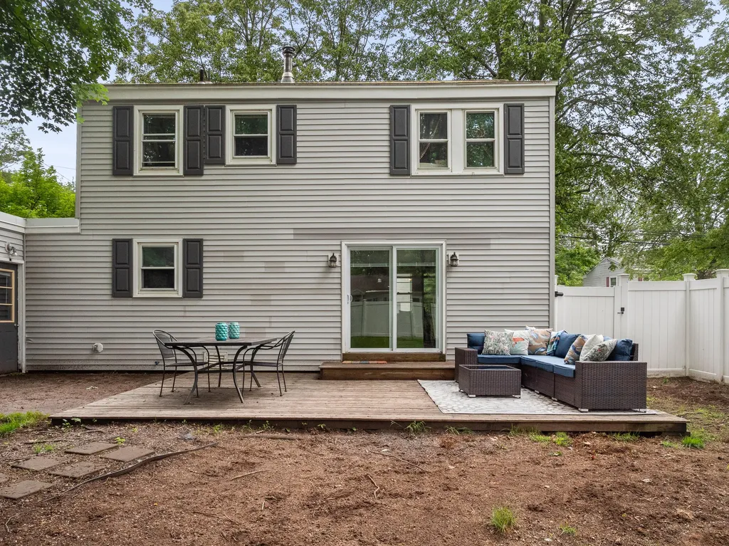 191 Columbia Avenue Brunswick ME 04011