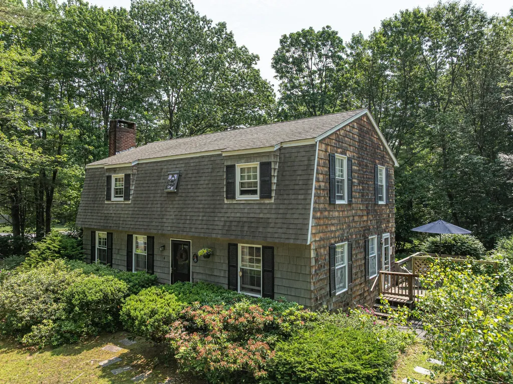 4 Acorn Lane Windham ME 04062