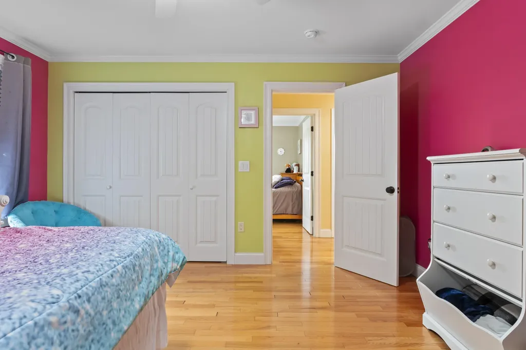 25 Amos Court Lewiston ME 04240