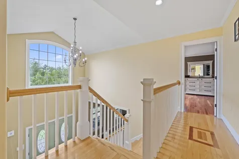 25 Amos Court Lewiston ME 04240