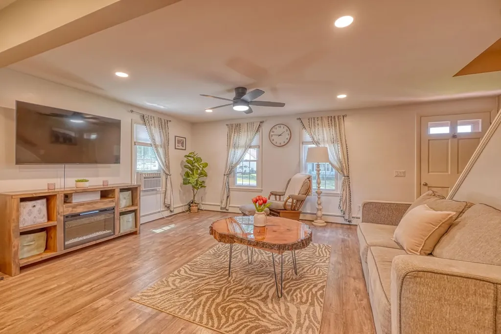 8 Beck Street Winslow ME 04901