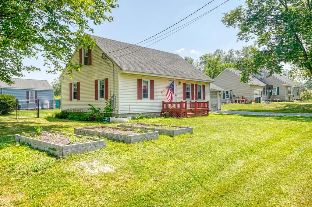 8 Beck Street Winslow ME 04901