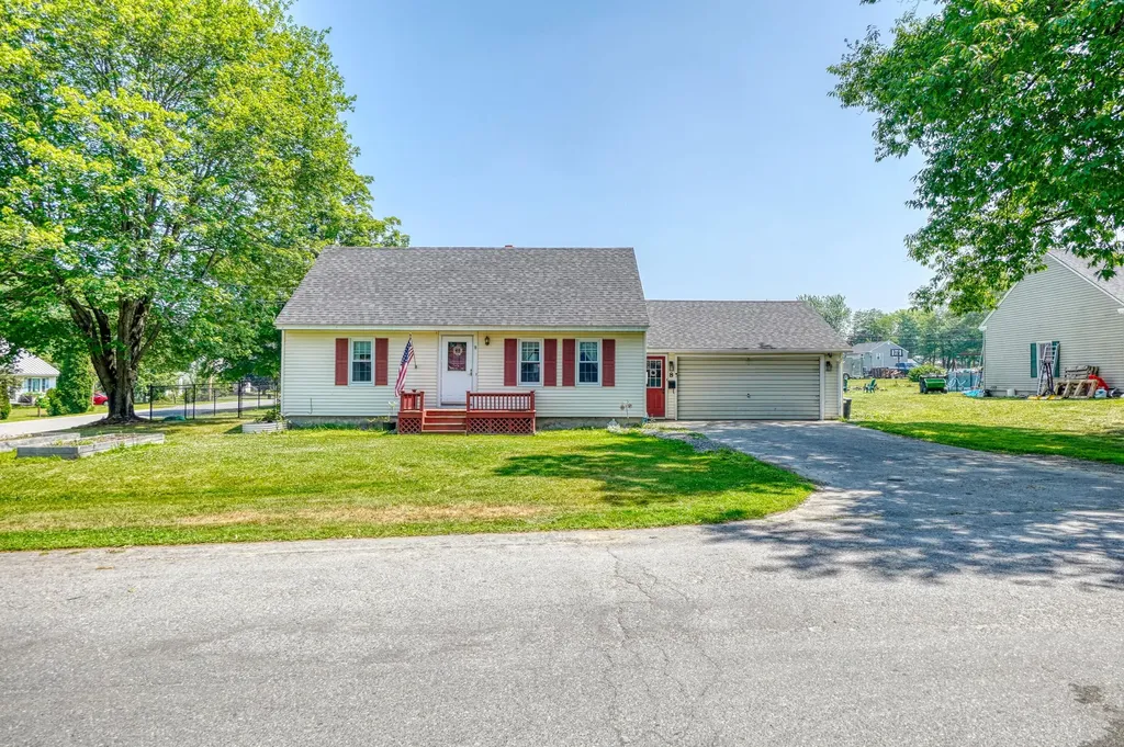 8 Beck Street Winslow ME 04901