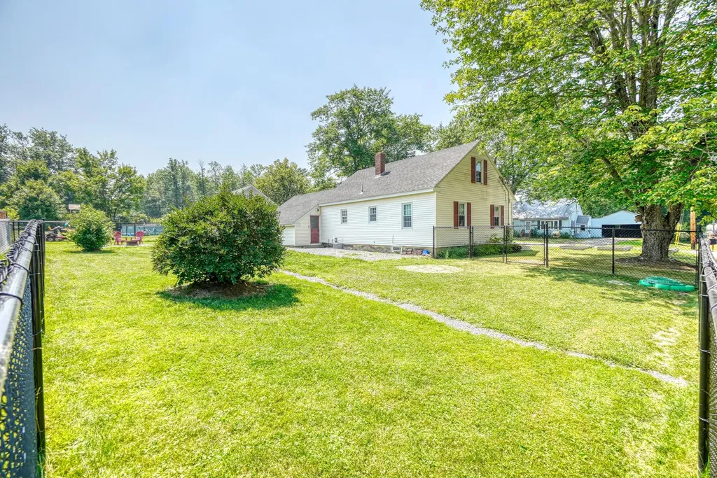 8 Beck Street Winslow ME 04901