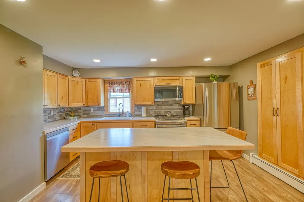 8 Beck Street Winslow ME 04901