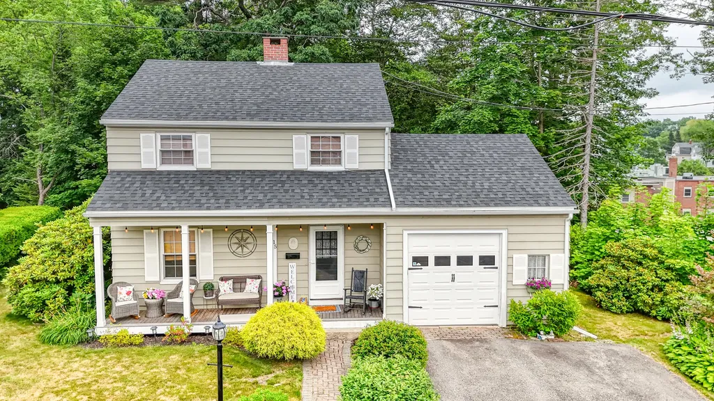 15 Brooklawn Avenue Augusta ME 04330