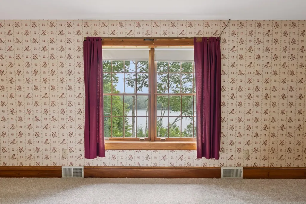 24 Moose Alley Harpswell ME 04079