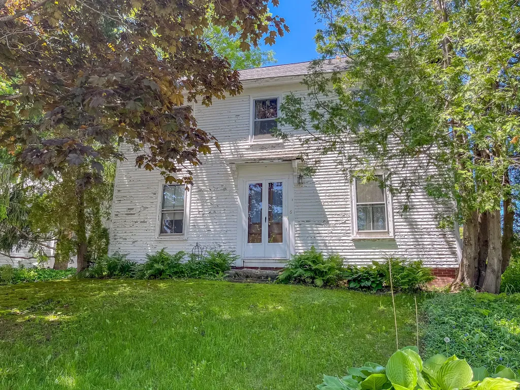6 Flagg Street Veazie ME 04401