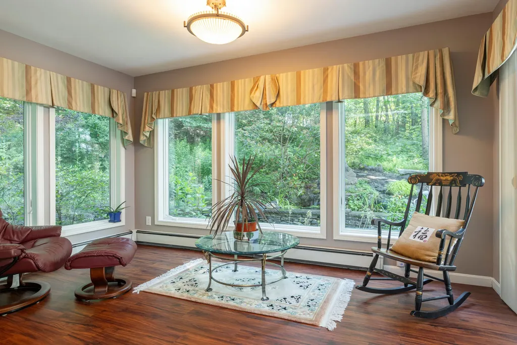 35 Schooner Ridge Road Cumberland ME 04110